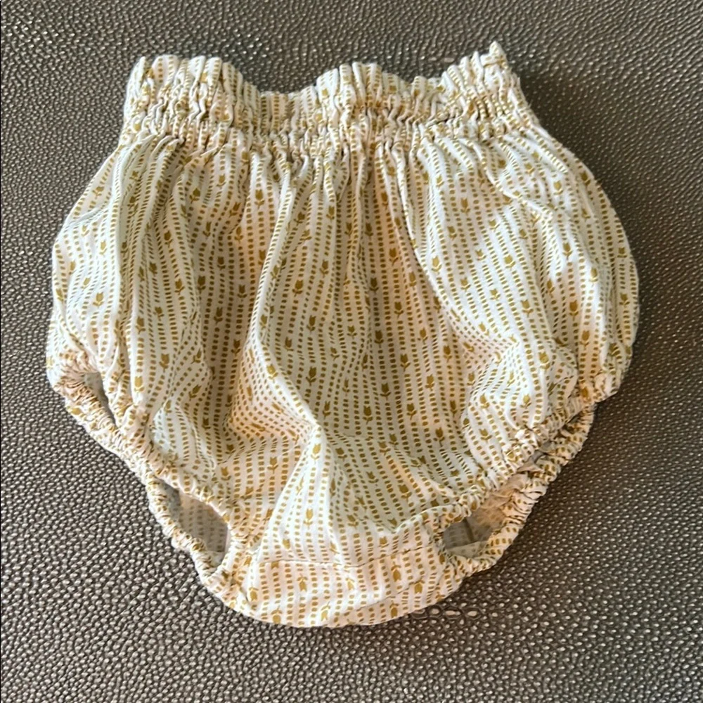 Soor Ploom Chamomile Lottie’s Stylish Cream and Gold Baby Bloomers. 2Y